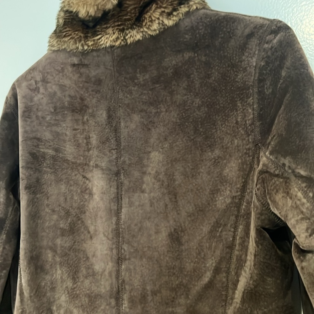WINTER COAT - Picture 7 of 8
